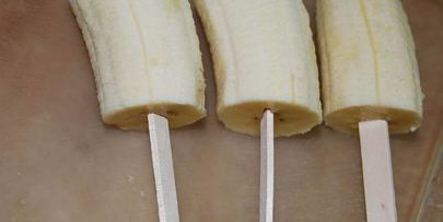 бананы в шоколаде и орехах