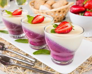 Чернично-ванильная панна котта