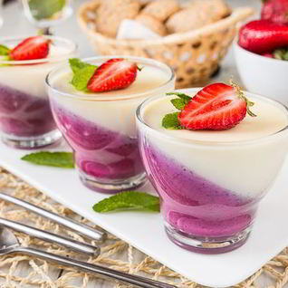 Чернично-ванильная панна котта