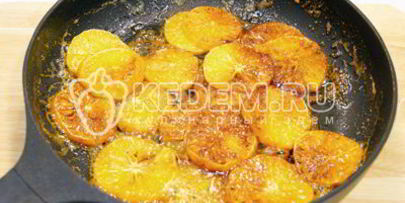 десерт из апельсинов с взбитыми сливками