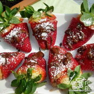 Десерт Клубника фаршированная