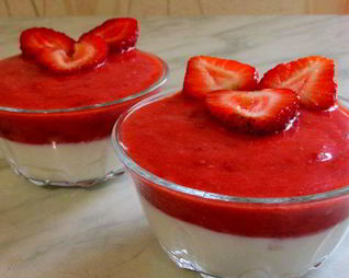 Диетический десерт из клубники