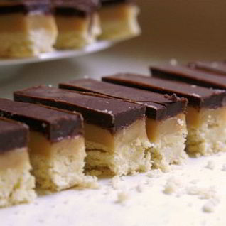 Домашний твикс со сгущенным молоком