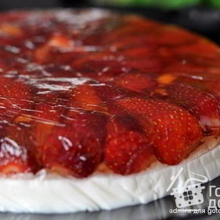 Клубнично-сливочный десерт