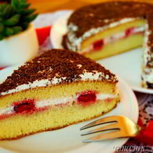 Рецепт Бисквит на горячем молоке со сметанно-йогуртовым кремом