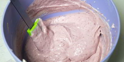 бисквитный рулет с клубничным кремом