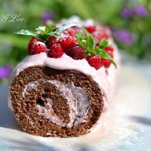 Рецепт Бисквитный рулет с творожно-ягодным кремом