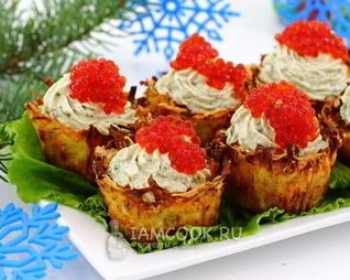 Картофельные корзиночки с селедочным кремом