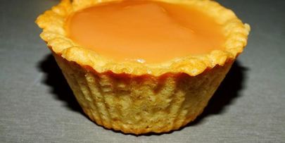 корзиночки с яблочным пюре и белковым кремом