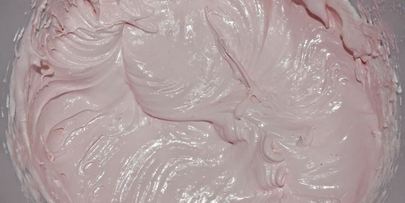 корзиночки с яблочным пюре и белковым кремом