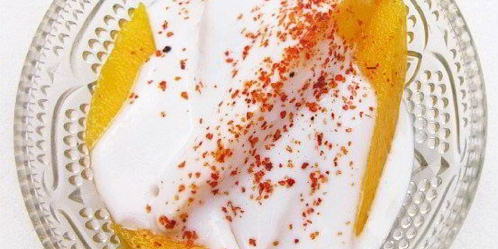 Рецепт манго с кокосовым кремом и перцем чили