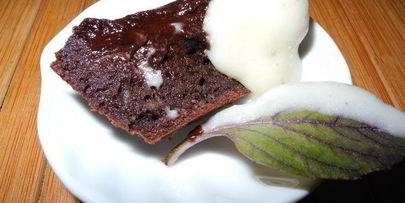 нежный десертный крем из яблок с базиликом и кардамоном