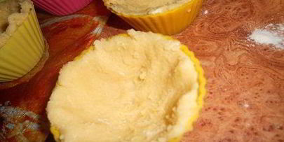 песочные корзиночки с белковым кремом по госту