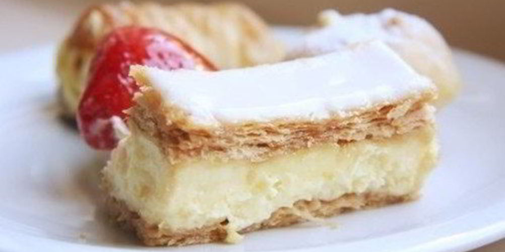 Рецепт полоски из слоеного теста с кофейным кремом