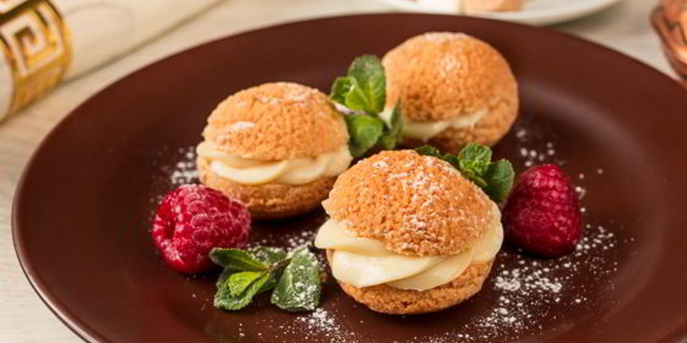 Рецепт шу с заварныма и малиновыма кремома