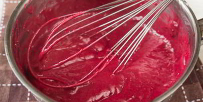 шу с заварным и малиновым кремом