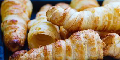 закусочные трубочки с кремом из копченого лосося