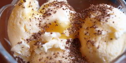 апельсиновое мороженое с апельсиновым соусом