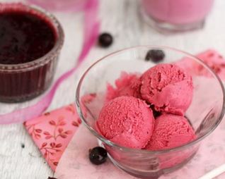 Черносмородиновое мороженое