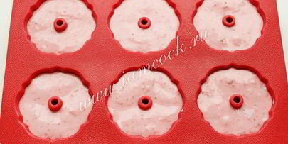 клубничное мороженое