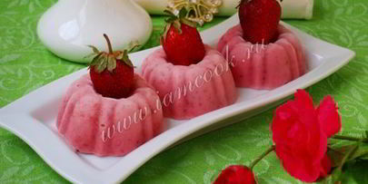 клубничное мороженое