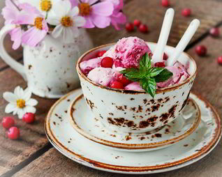 Клюквенное мороженое с апельсином