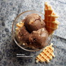 Рецепт Кофейное мороженое с маскарпоне и вафлями