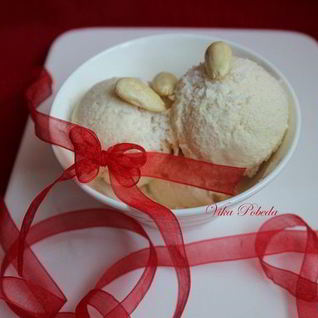 Кокосово-миндальное мороженое Рафаэлло