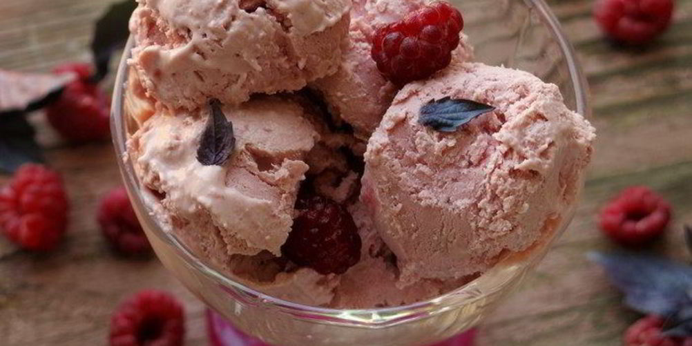 Рецепт малиновое мороженое с маскарпоне