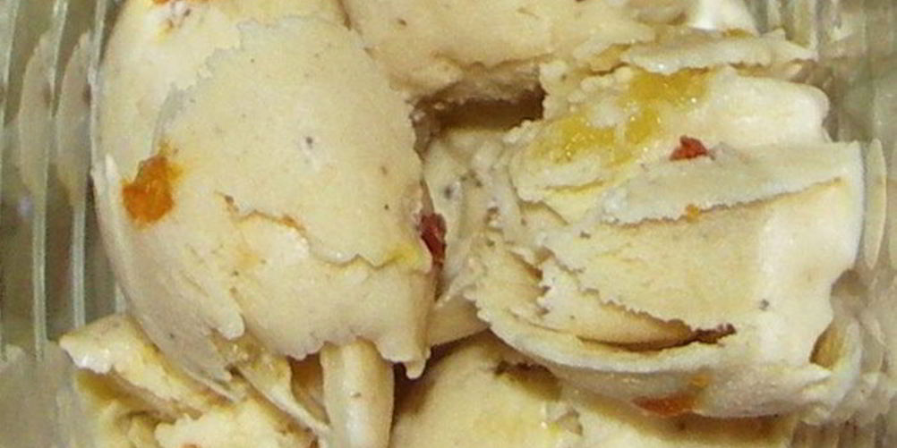 Рецепт медовое мороженое с кизилом и ананасом