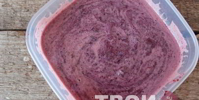 мороженое с черникой