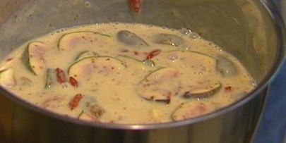 мороженое с инжиром и ягодами годжи