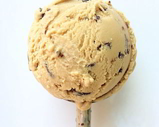 Мороженое с молотым цикорием и горьким шоколадом