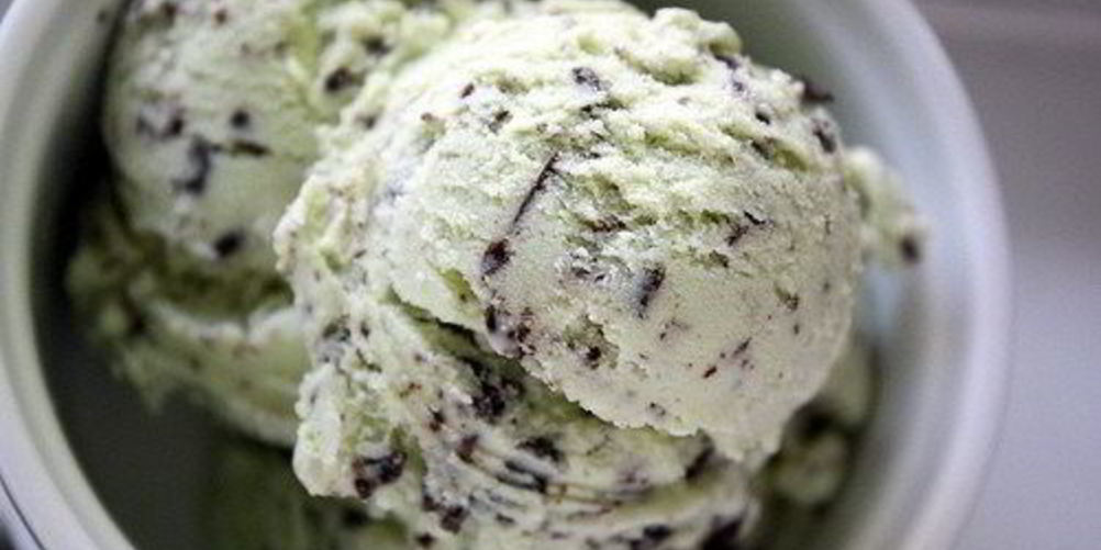 Рецепт мятное мороженое с шоколадной крошкой