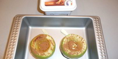 печеные яблоки с пломбиром