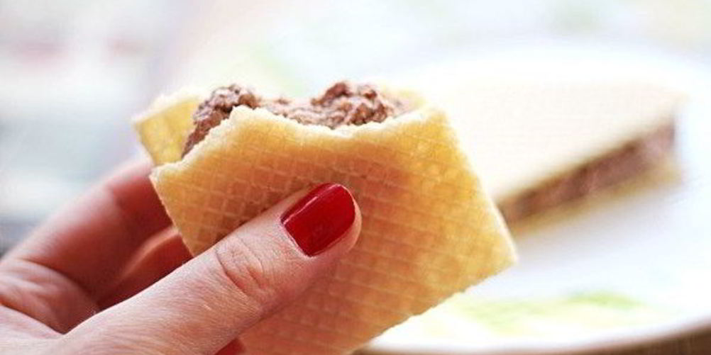 Рецепт шоколадно-йогуртовое мороженое в вафлях