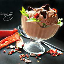 Рецепт Шоколадного мороженого с красным перцем