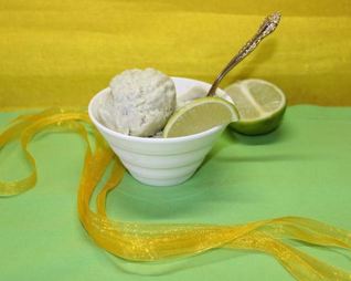 Сливочное мороженое с авокадо