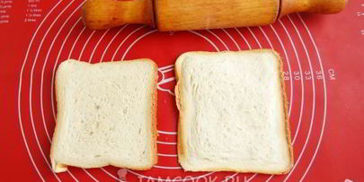 жареное мороженое в тостовом хлебе