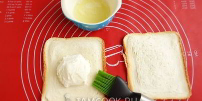 жареное мороженое в тостовом хлебе