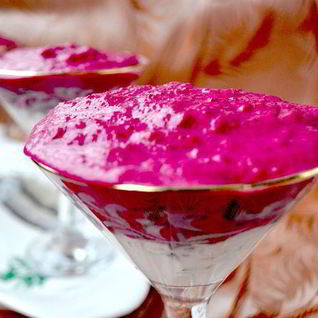 Сельдь под муссом из свеклы