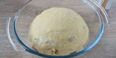 дрожжевой кулич