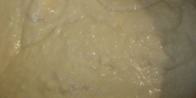 кулич с изюмом и цукатами