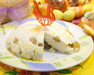Сырная пасха с изюмом