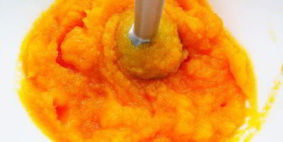 тыквенный кулич с лавандовой сливочной глазурью