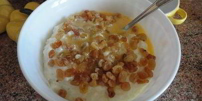 рисовый пудинг с изюмом и корицей