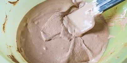 шоколадные макарон с ромовым ганашем