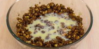 сладкая шоколадная колбаска