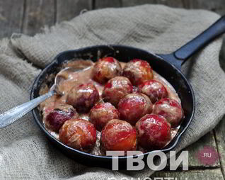 Слива запеченная