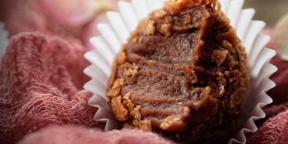 трюфели с абрикосовым пюре, курагой и ромом